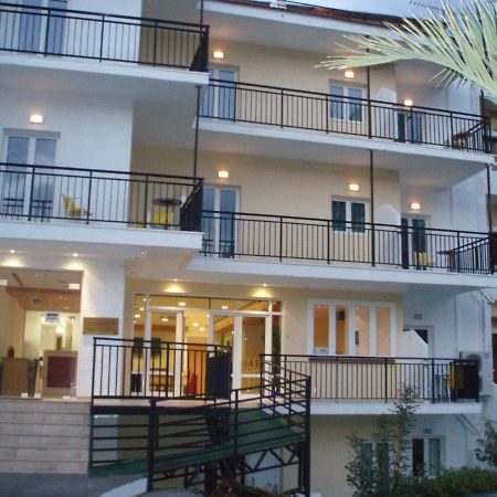 Haris Apartments Hersonissos  Exterior foto